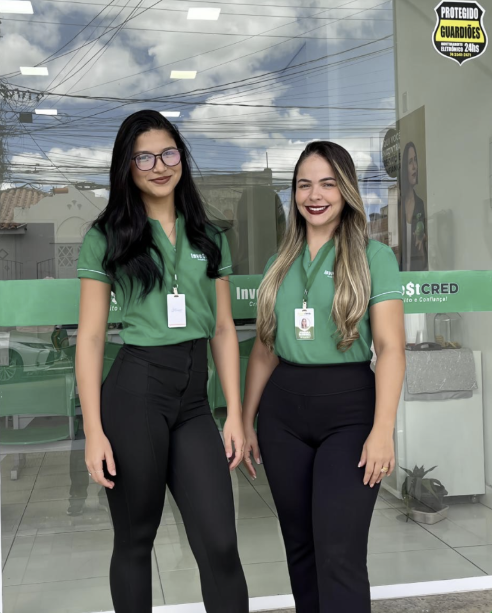 Equipe Invest Cred na loja em Senhor do Bonfim